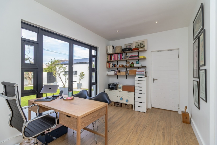 4 Bedroom Property for Sale in Vermont Western Cape